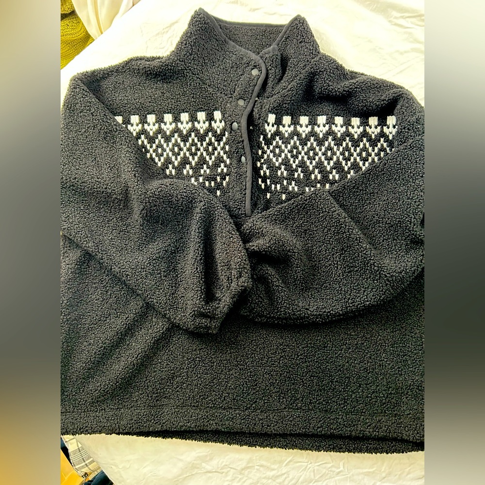 Loft polyester fleece pullover with Fair Isle pattern at chest size XL, black